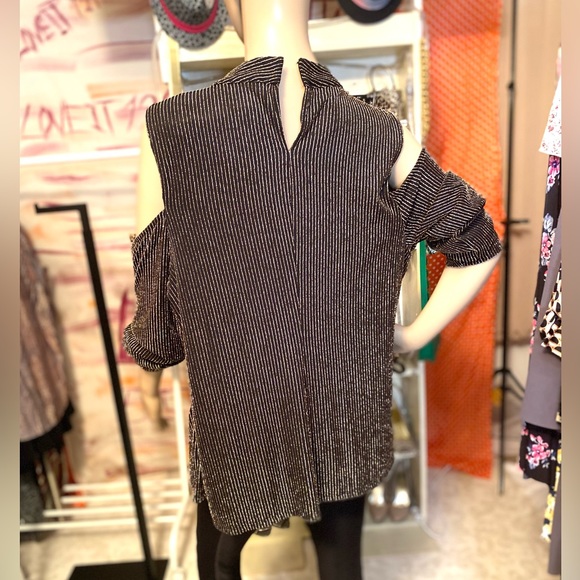 10088 Gold Color shimmering tunic size XXL - Picture 6 of 10